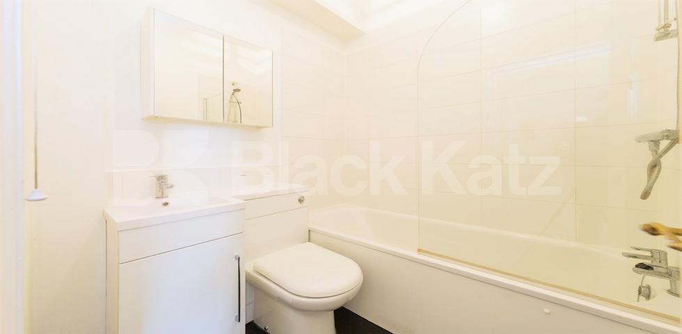 			1 Bedroom, 1 bath, 1 reception Apartment			 Sinclair Road, SHEPHERDS BUSH